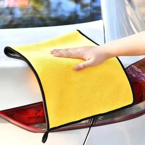 Super absorbent microfiber car wash towel (30x30/60CM) for interior and exterior cleaning, ideal car wash accessory for drying, polishing, and detailing.